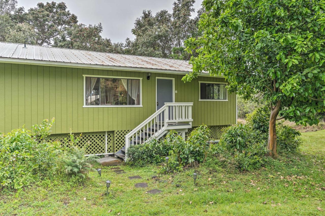Peaceful Abode With Deck, 13 Mi To Black Sand Beach! Naalehu Exterior photo